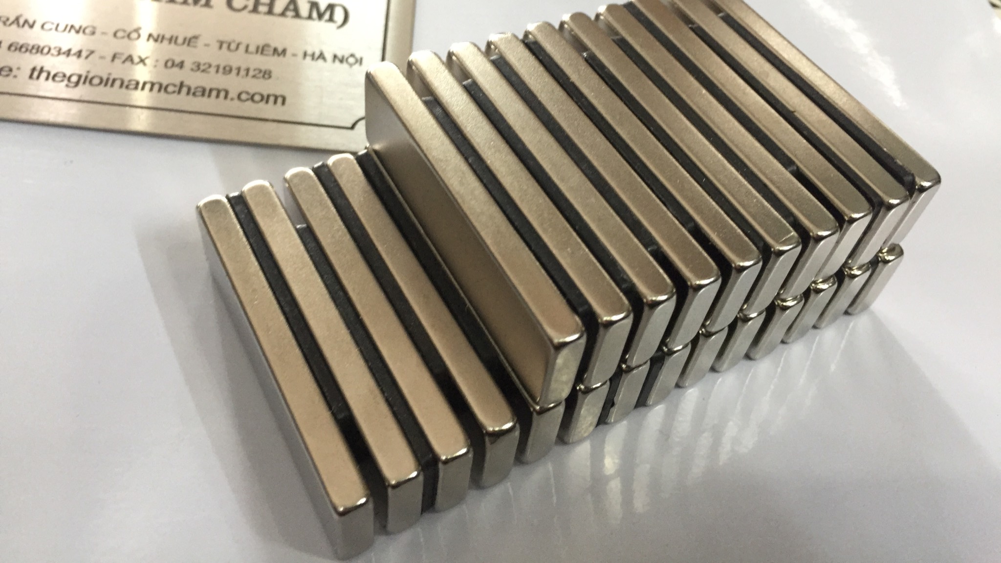 Bộ 10 viên nam châm đất hiếm 50x15x5mm