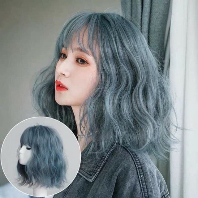 Tóc giả nữ xanh khói sẽ làm cho bạn trông nổi bật và đầy phong cách. Hãy xem hình ảnh liên quan để tìm hiểu thêm về kiểu tóc này và cách sử dụng tóc giả để thể hiện phong cách của mình.