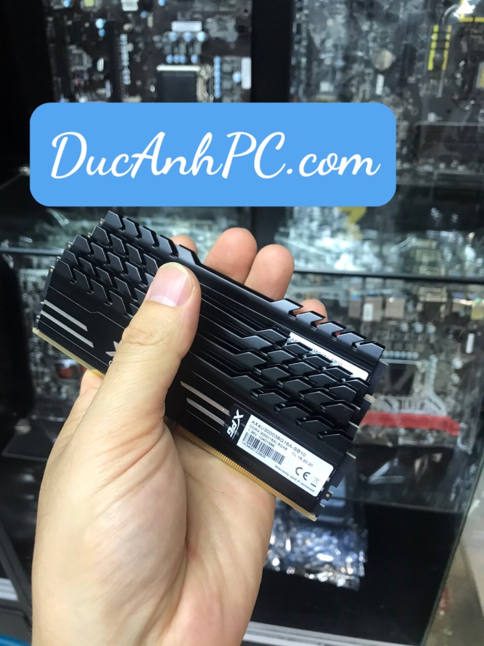 Ram ddr4 8gb adata xpg d10 bus 3000 - tản đen - ducanhpc - bảo hành hãng 2023