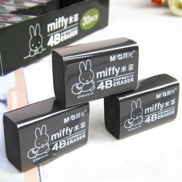 Gôm đen Miffy