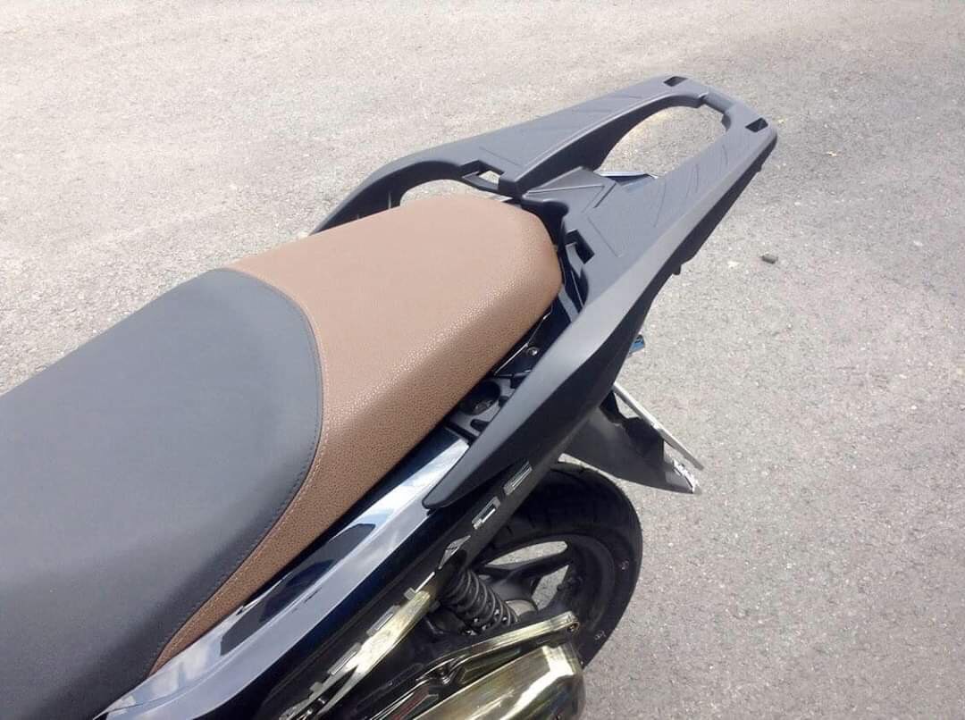 Cảng sau - Tay dắt cho xe Air Blade 2020 kiểu SH 300i