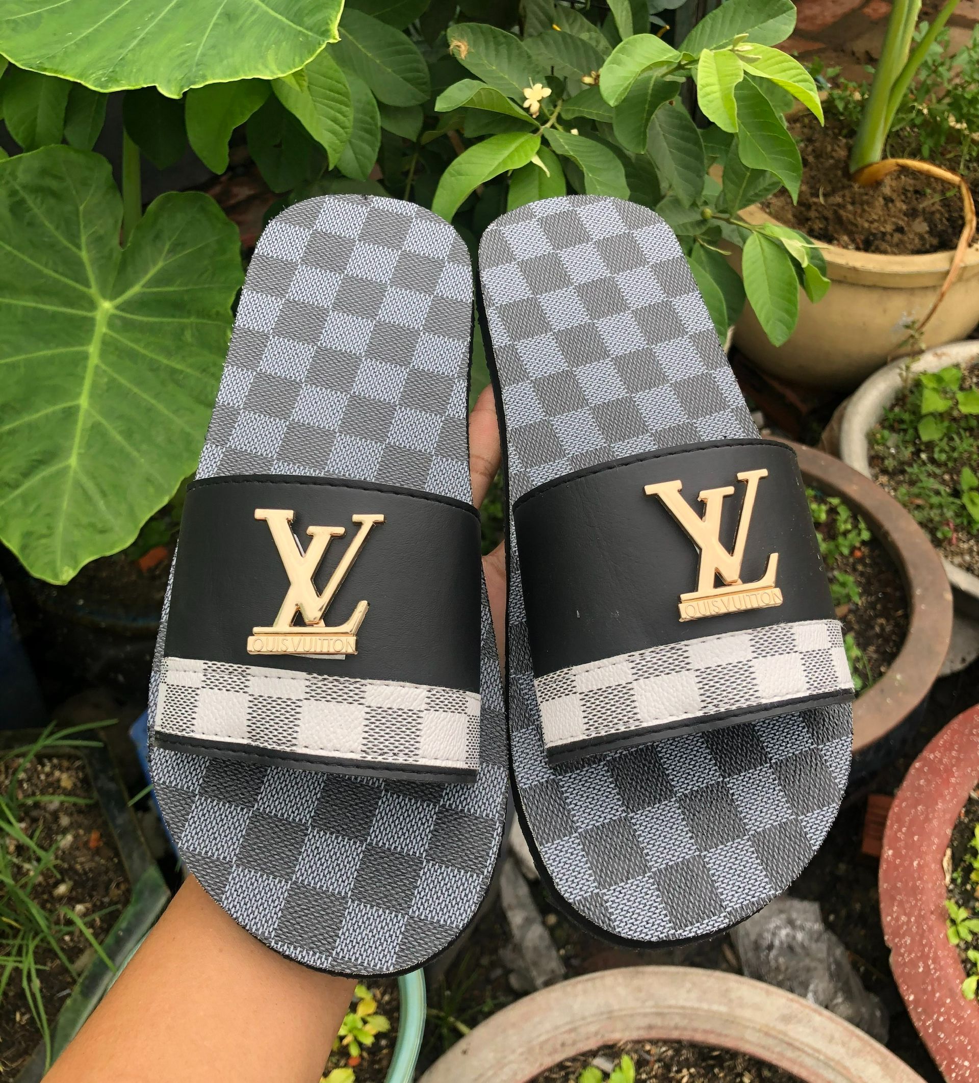 [FREESHIP + HOÀN TIỀN 50K] sandal đồng nai dép quai ngang nam và nữ ( đế xanh ca rô quai đen phối màu ) size từ 35 đến 45 nam