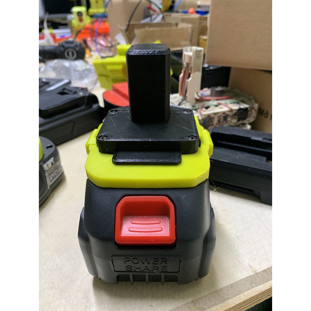 Đế chuyển pin Makita dùng cho máy Ryobi