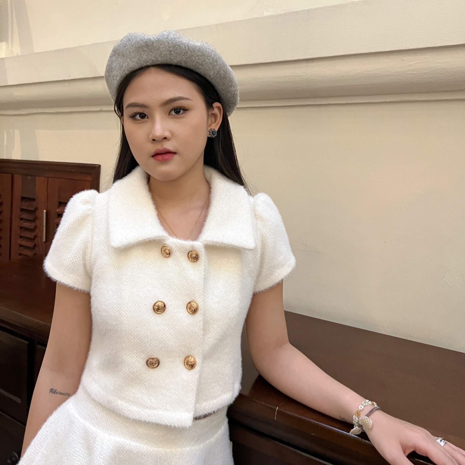 Áo len lông thỏ ngắn tay_rina top_plumbum