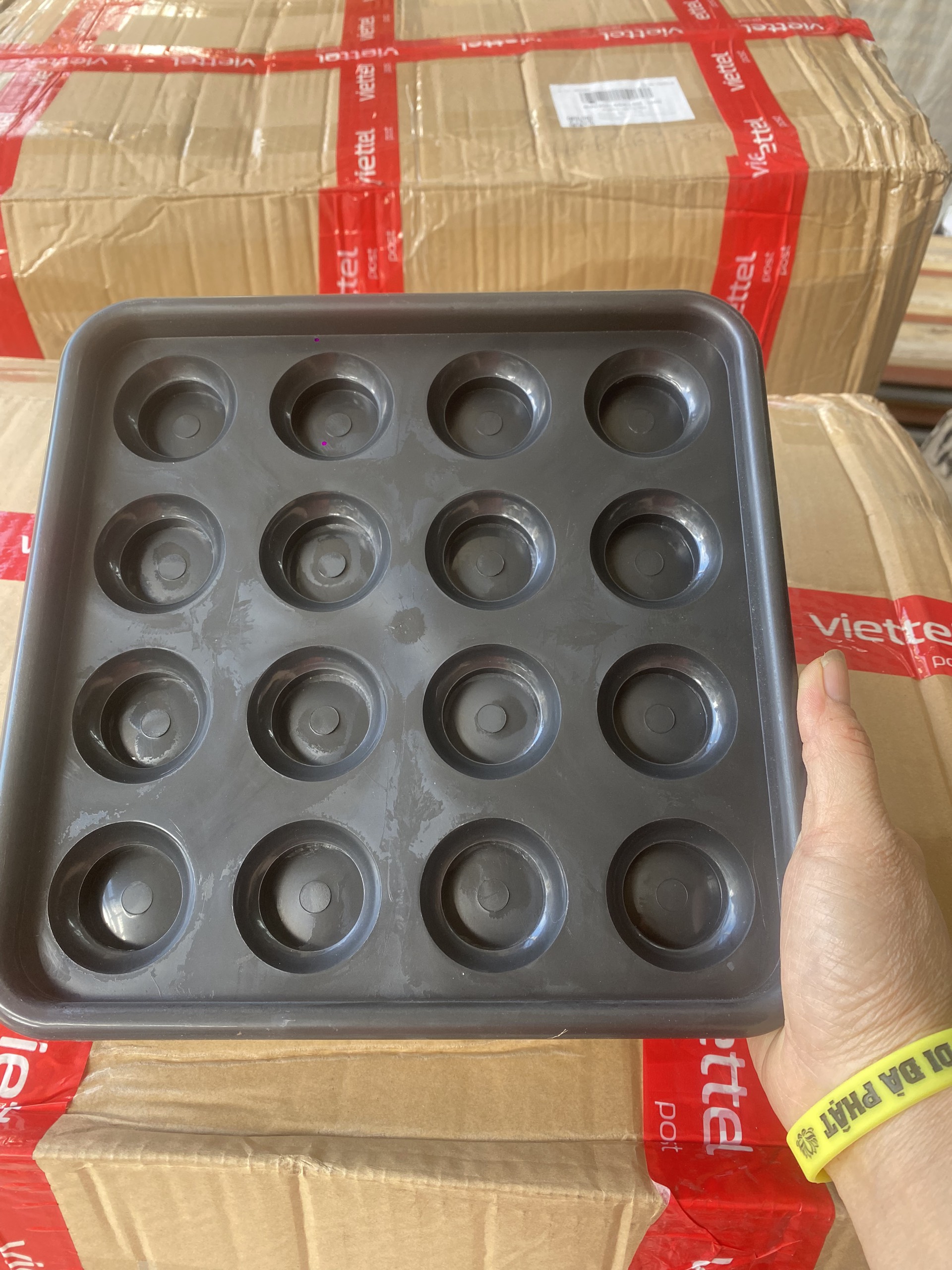 Khay đựng bóng bida 16 lỗ nhựa đẹp