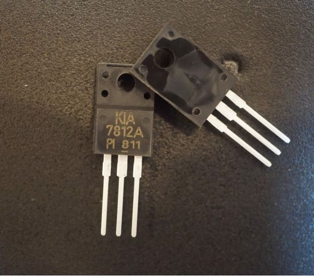 Túi 20 con IC nguồn KIA7812RI KIA7812 7812 12V TO-220 mới (lưng nhựa)