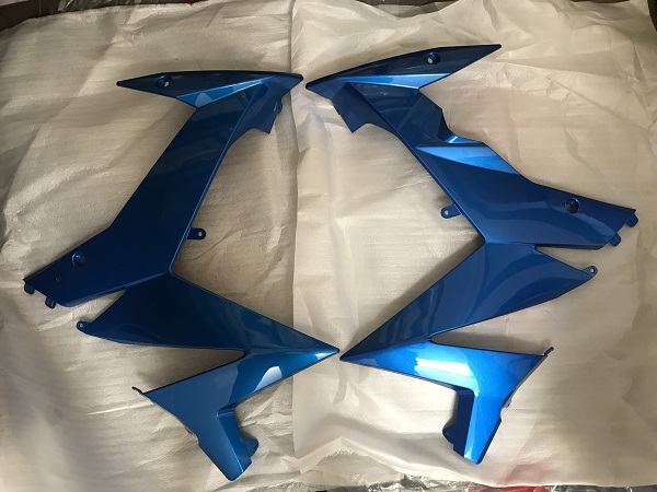 Cặp cánh yếm màu xanh gp gắn xe satria fi