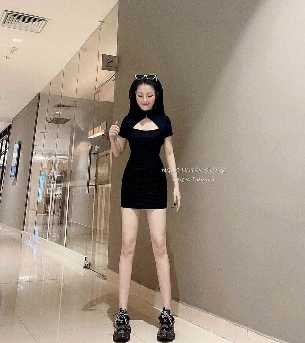 Đầm body cổ tàu cá tính
