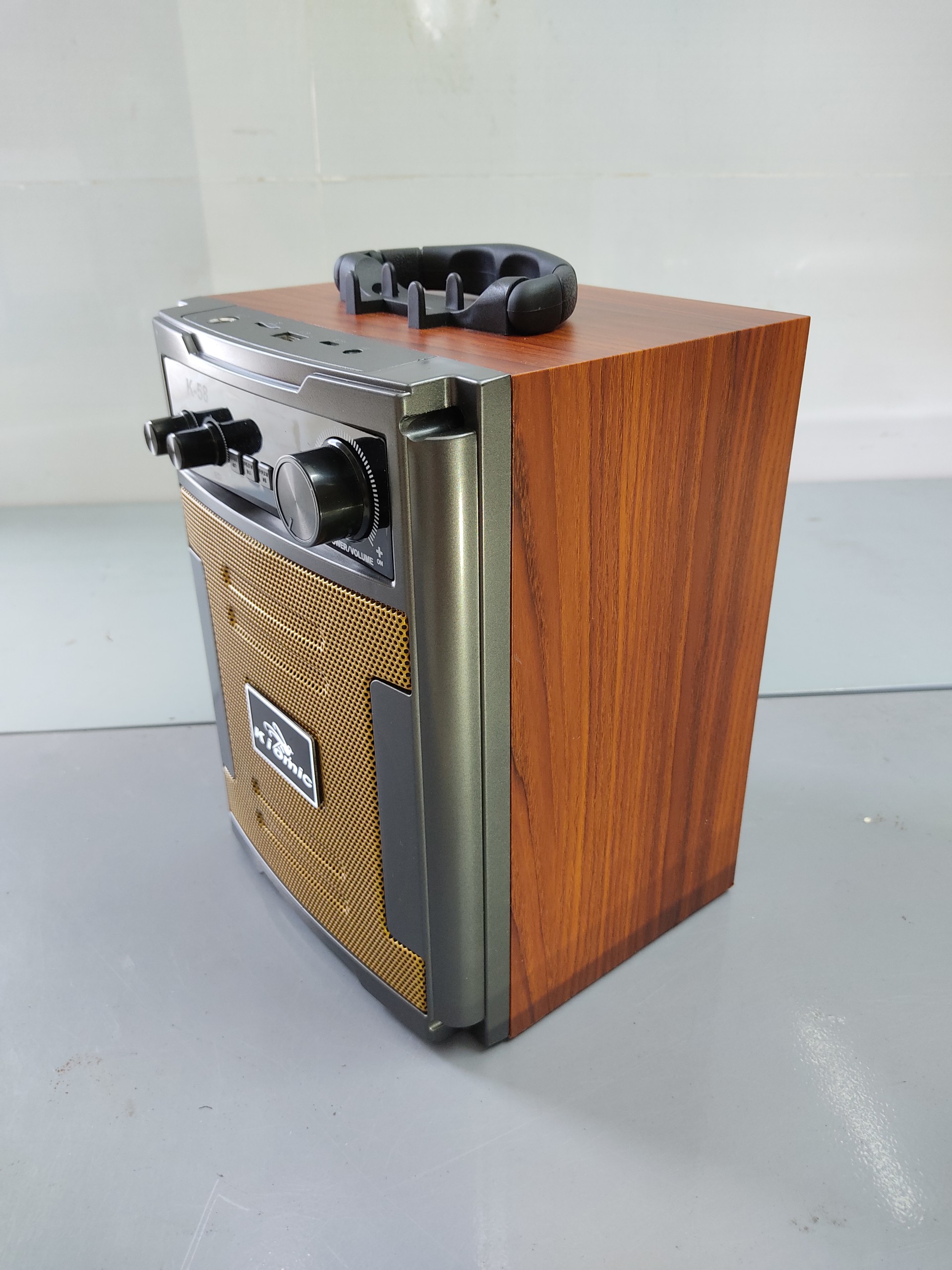 [HCM]Loa bluetooth thùng gỗ Karaoke di động Kiomic K58 K59 - Tặng kèm 1 không dây - Bảo hành 1 đổi 1 - Giao hàng toàn quốc