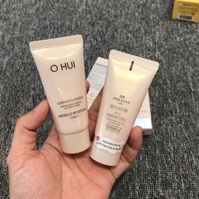 [HCM]1 Tuýp Kem Dưỡng Ẩm Ohui Miracle 25Ml Date 2024