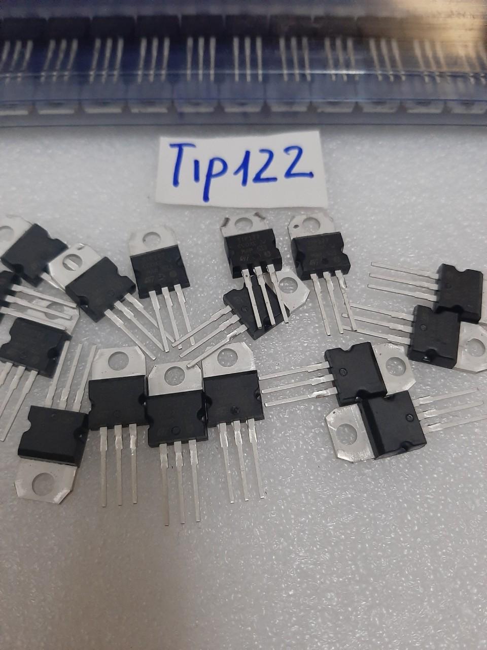 5 con transistor TIP122