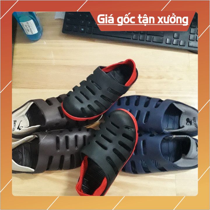 Giầy nhựa nam đi mưa