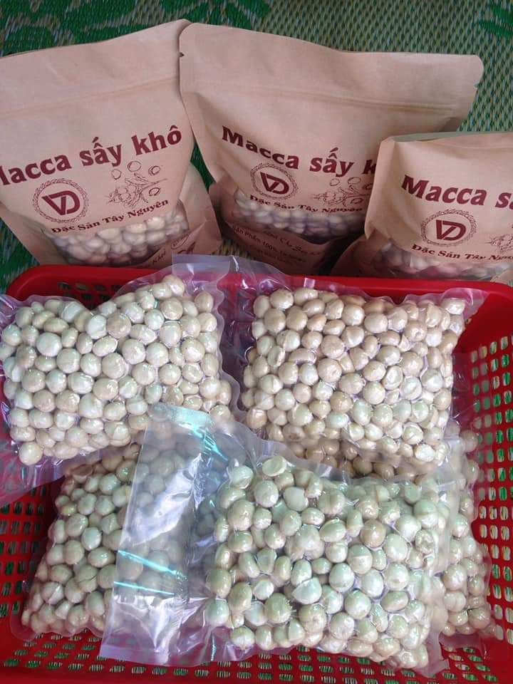 1 kg mắc ca nhân nguyên hạt sấy chín ăn liền Linh Trang, hạt macca Daklak đã tách vỏ nguyên hạt size lớn, nhân trắng, mẩy