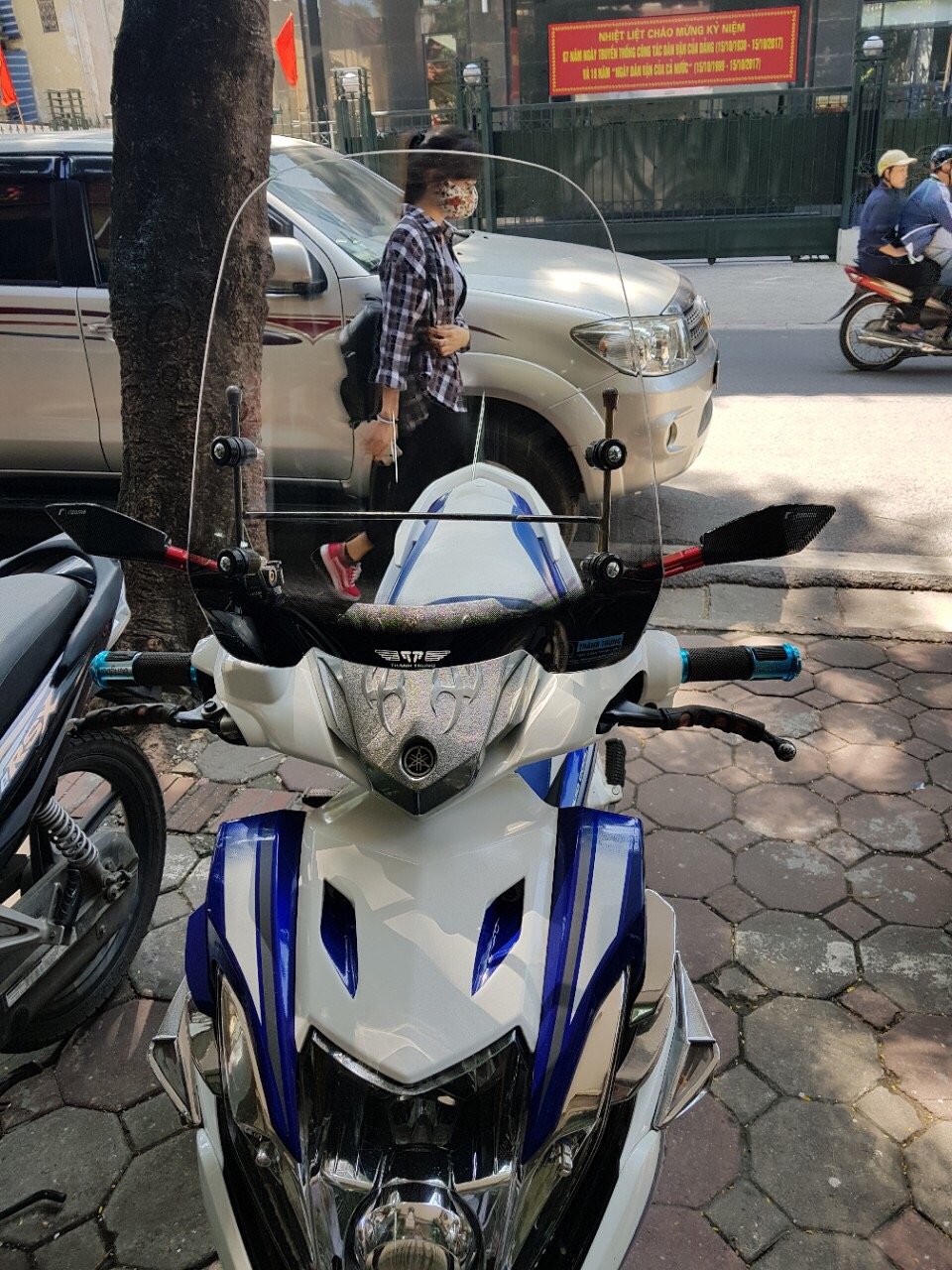 Kính chắn gió xe máy yamaha nvx155