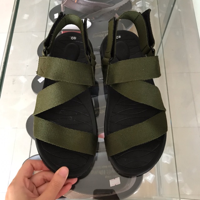 [HCM]Sandal nam quai dù đế cao su cao cấp màu xanh rêu được sản xuất từ chất liệu cao cấp đường may tỉ mỉ chắc chắn đảm bảo chất lượng như mô tả