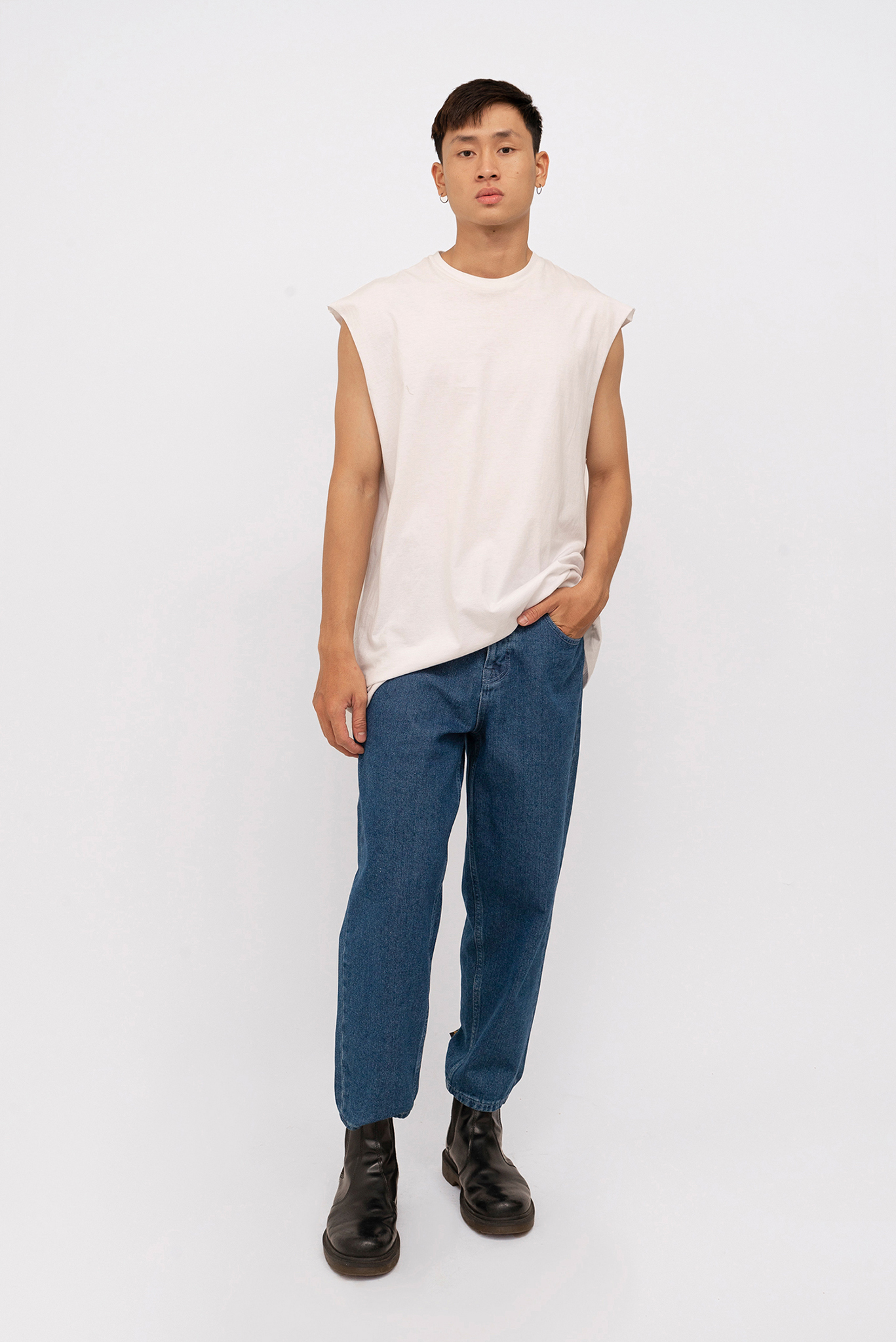 Áo ba lỗ nam unisex cổ tròn màu trắng SAINTRICE chất liệu cotton cao cấp