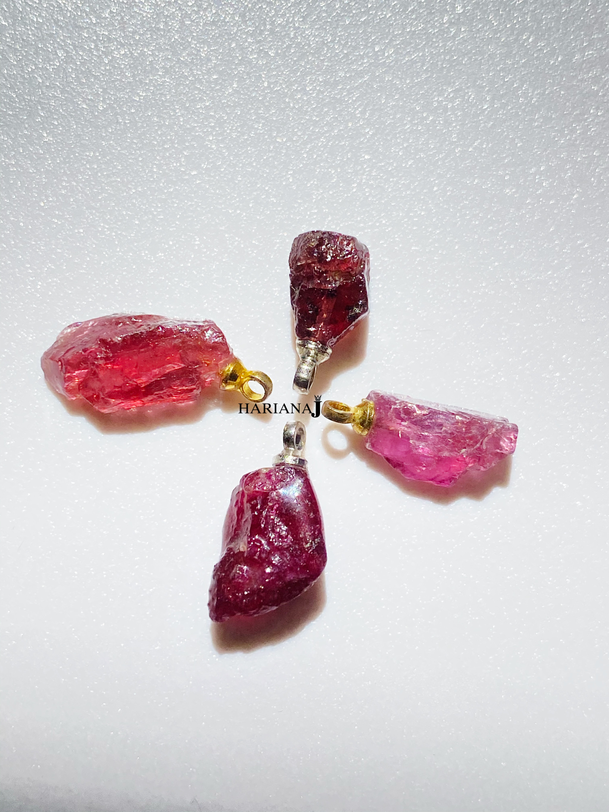 Mặt dây/Charm đá thô Rhodolite Garnet