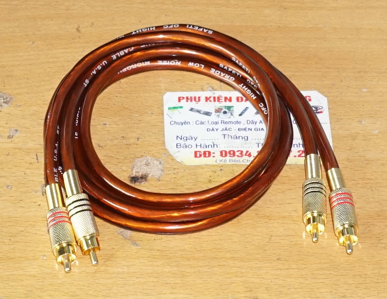 dây AV loại tốt jack vàng dài 1,5m