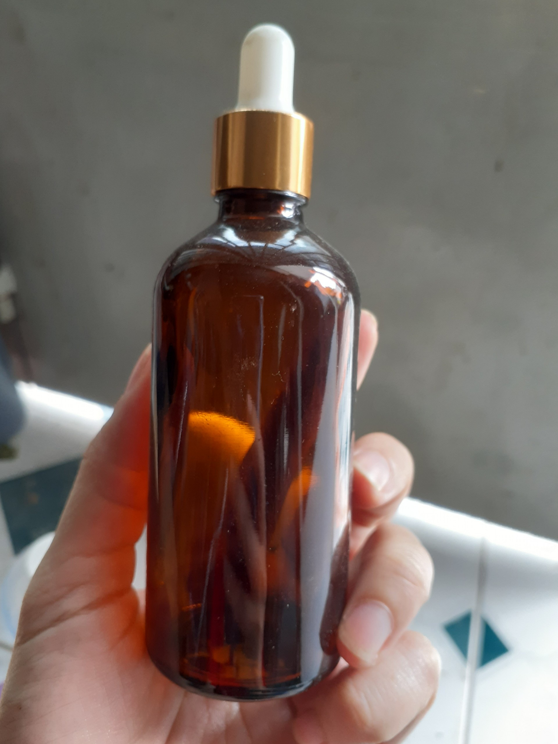Combo 10 Chai thủy tinh nâu đầu bóp vàng không quai 50ml