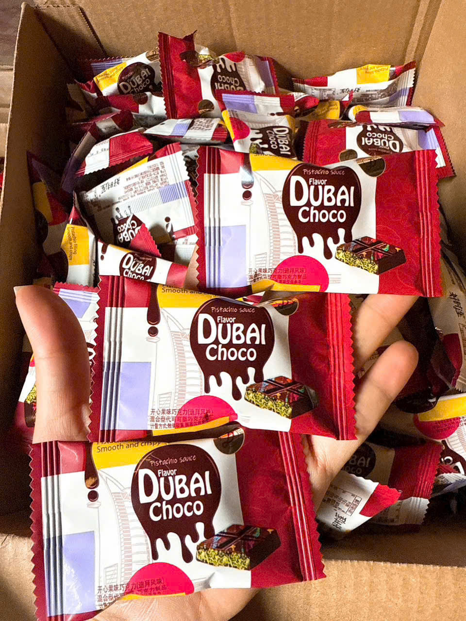 [New Arrivals] 100g Pandora's Diary Dubai Chocolate Candy/ Dubai Chocolate Filled with Coconut Milk/Delicious Crushed Dubai Coconut Milk