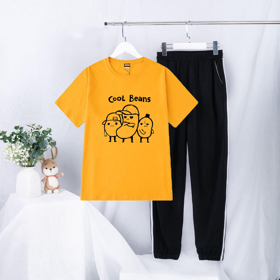 Sét Bộ Đồ Quần Áo Thời Trang Ulzzang Nữ Ngắn Tay Mùa Hè Siêu Xinh Cute Mặc Đi Chơi Dạo Phố, Áo Vàng Cotton In Cool Bean Quần Thun Sọc Bo Gấu Phong cách