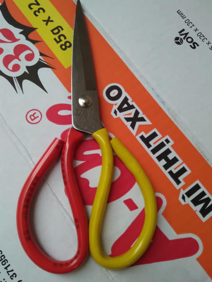 Kéo cắt gà cán đỏ vàng