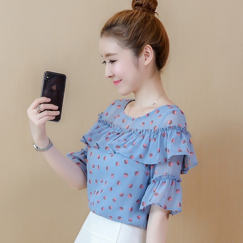 Áo chấm bi tay điệu