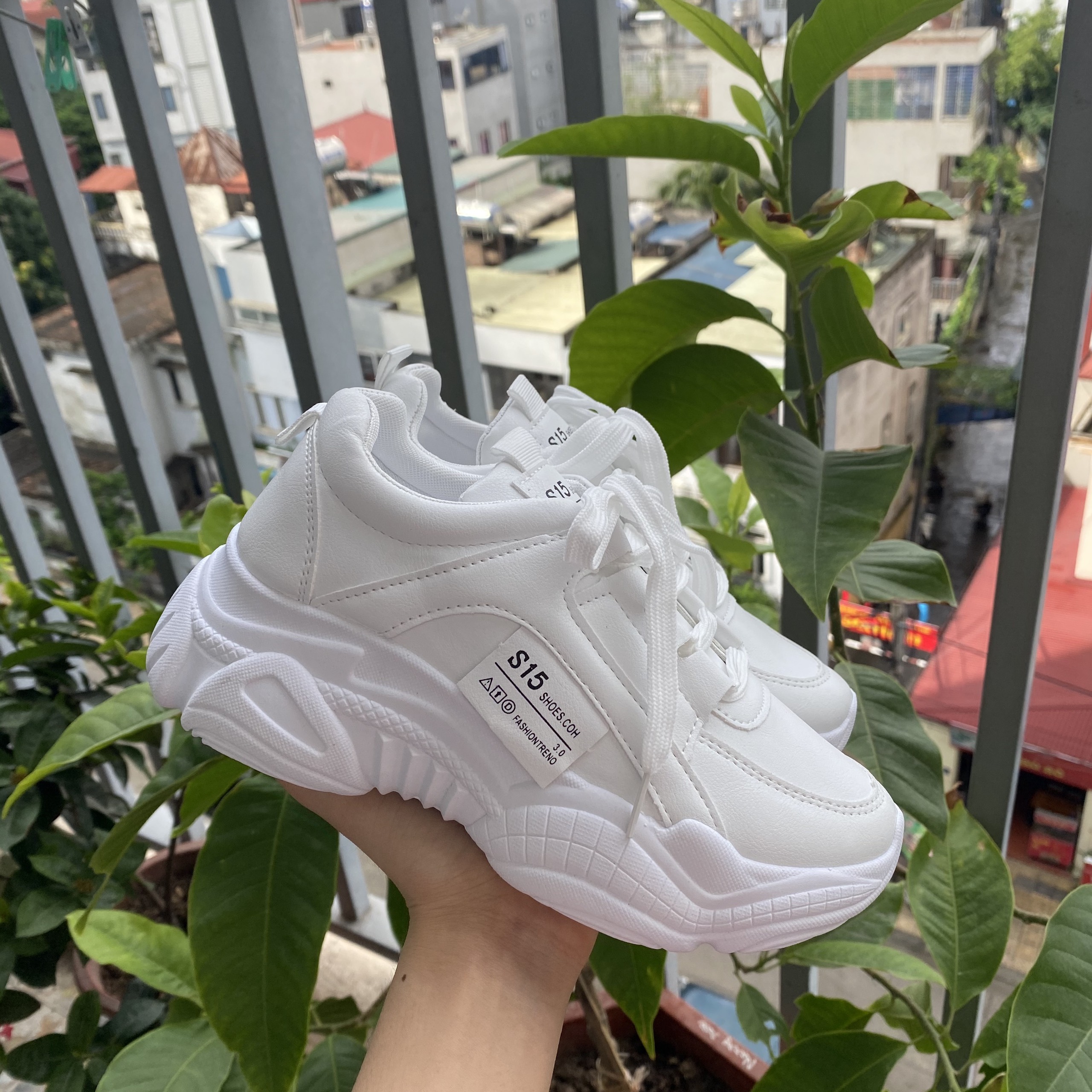 Giày thể thao nữ HAPU đế cao da đẹp S15 hot trend, mới nhất 2002 (trắng, kem)