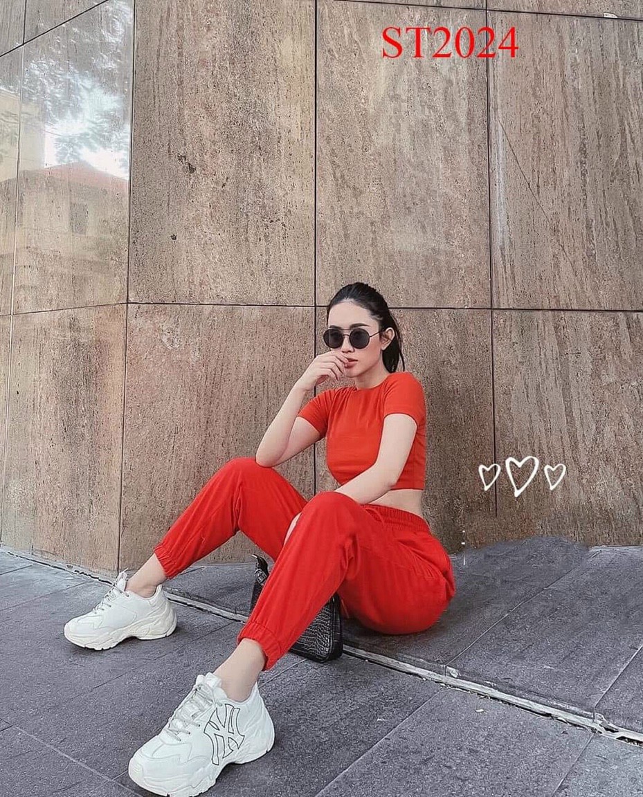 SET BỘ THỂ THAO NỮ PHỐI MÀU PHONG CÁCH MỚI 2021
