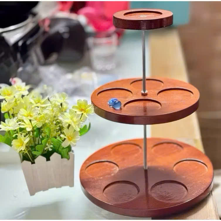 Tháp gỗ 3 tầng trưng bày bia, tháp gỗ trưng bày nước ngọt