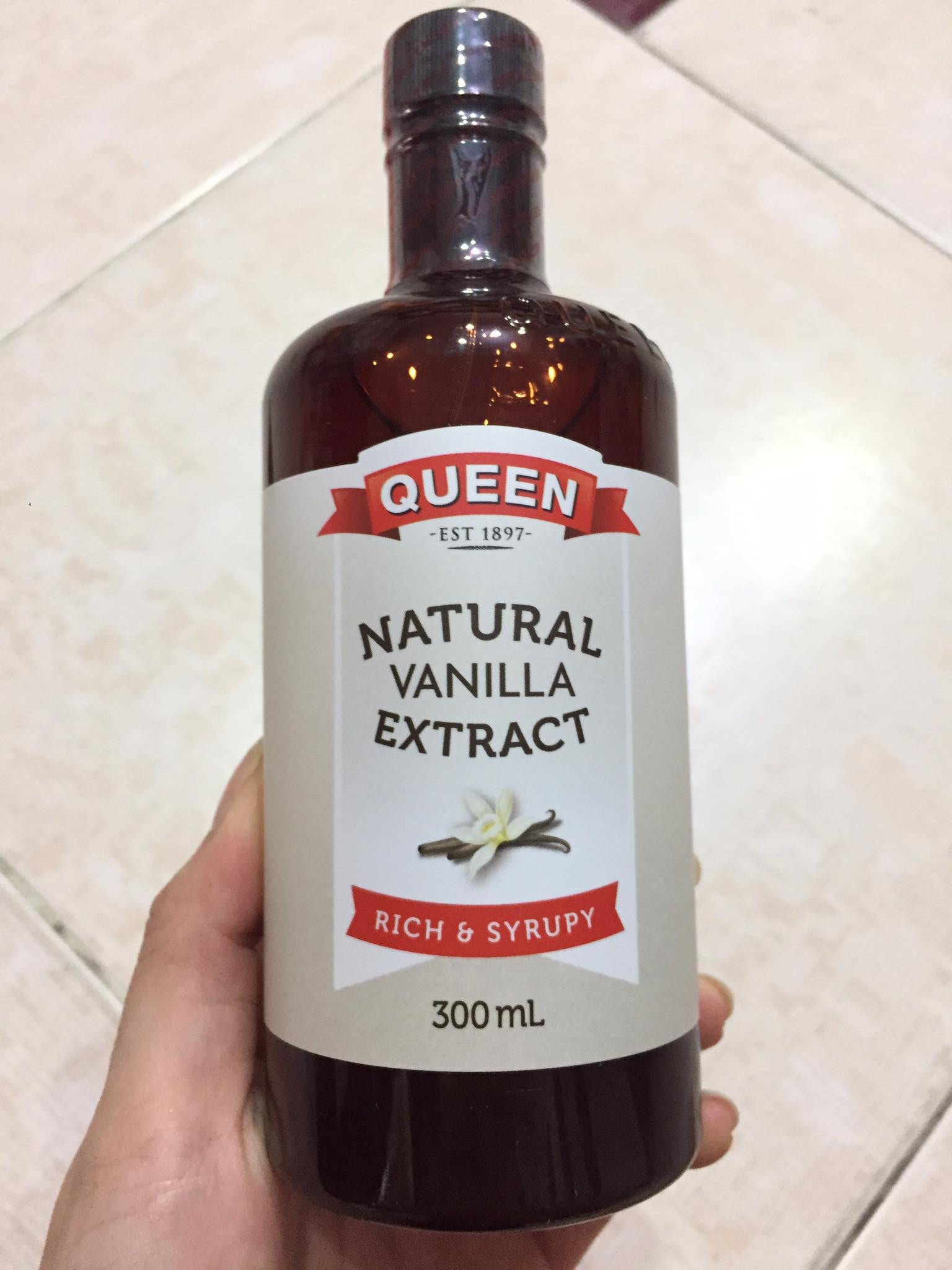 Chiết Xuất Vani Nguyên Chất Queen Natural Vanilla Exxtract 300ml