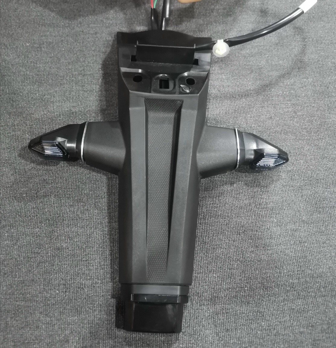 DÈ SAU WINNER V1 KIỂU WINNER X (tặng kèm dè sau)
