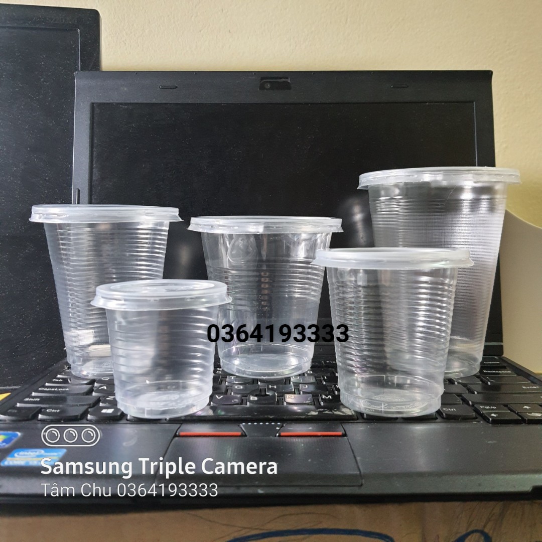 Ly nhựa dùng 1 lần kèm nắp 50 cái