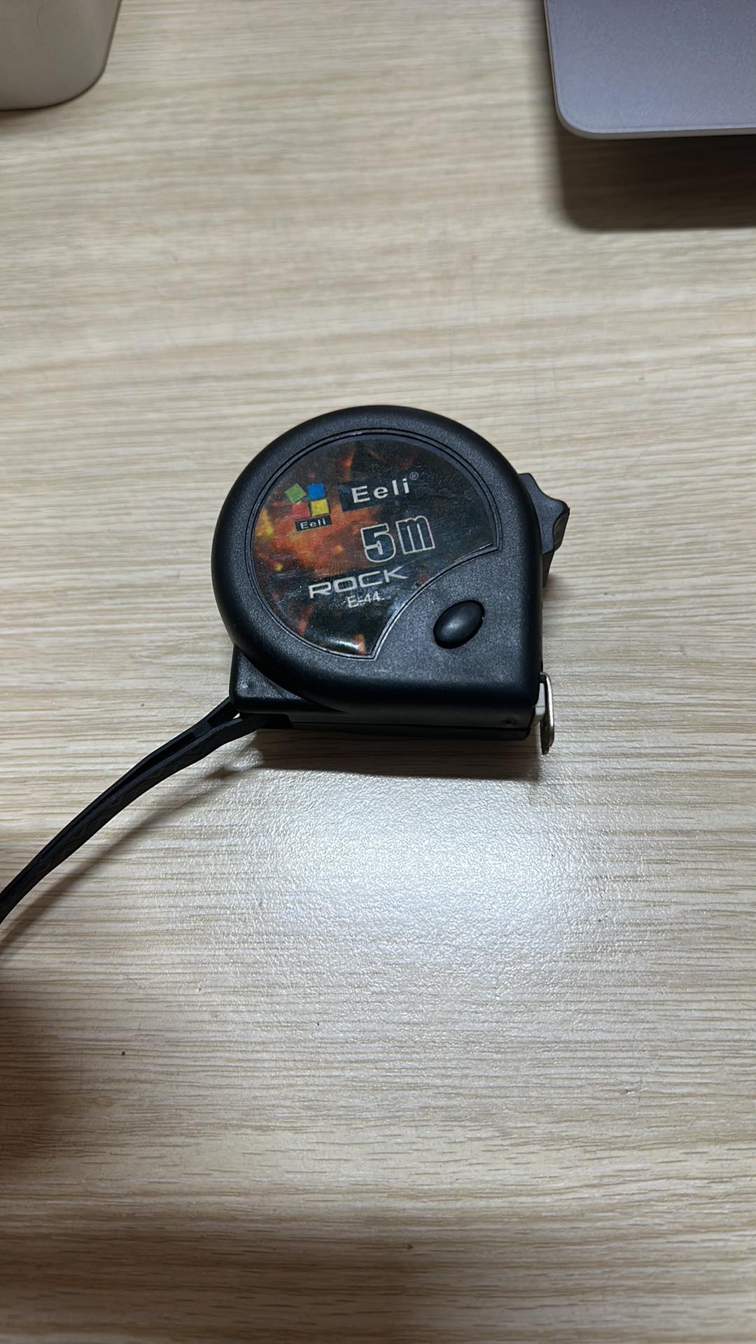 Thước cuộn Eeli 5m*19mm