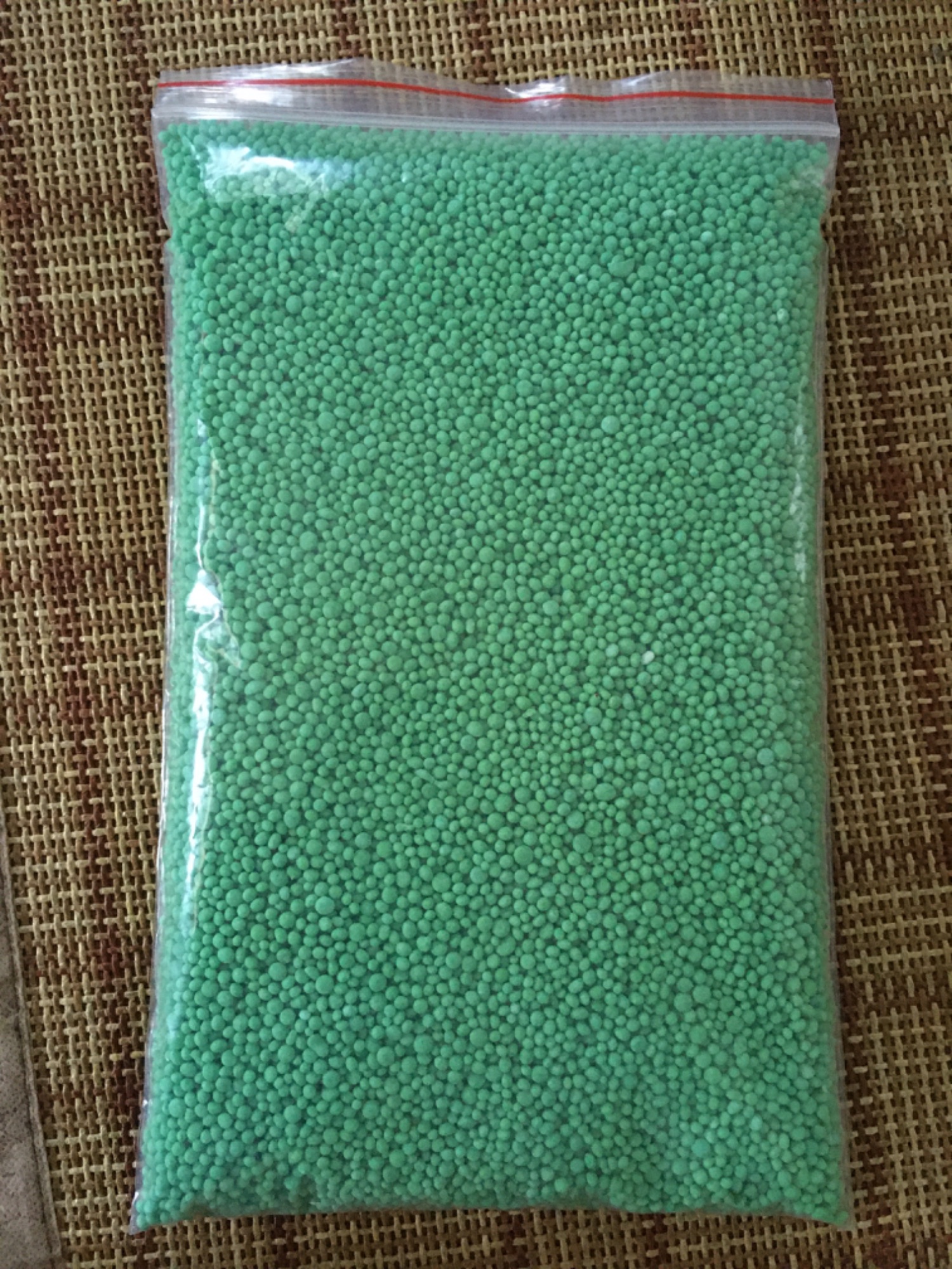 1 kg phân bón Phú Mỹ NPK 20-20-15+TE dùng cho mọi loại cây trồng hoa kiểng