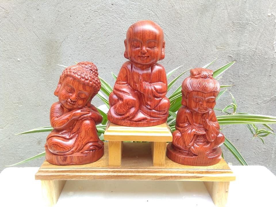 Tượng gỗ bách xanh tam thế phật bản chibi tặng kệ bày tượng. Trang trí nội thất gia đình, xe hơi, làm quà tặng trang trí nội thất
