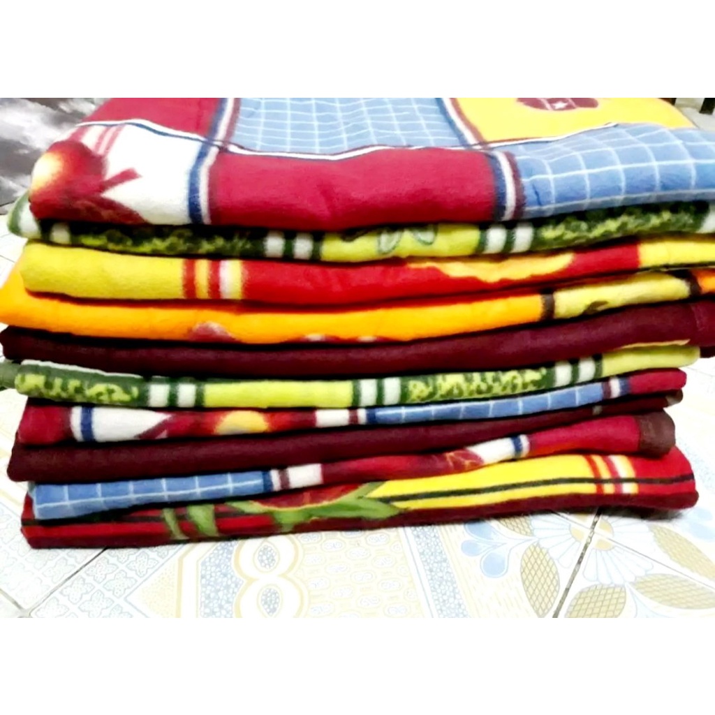 Chăn mỏng, gọn nhẹ, tiện lợi, mền nỉ giá rẻ ngủ văn phòng , mền đi tàu xe - kho sỉ chăn ga hcm