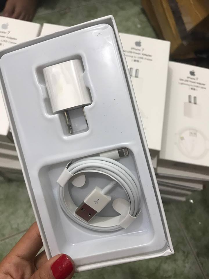 DÂY CÁP SẠC VÀ CỦ SẠC IP 5.6.7 CHUẨN 1 HỘP - DIY052