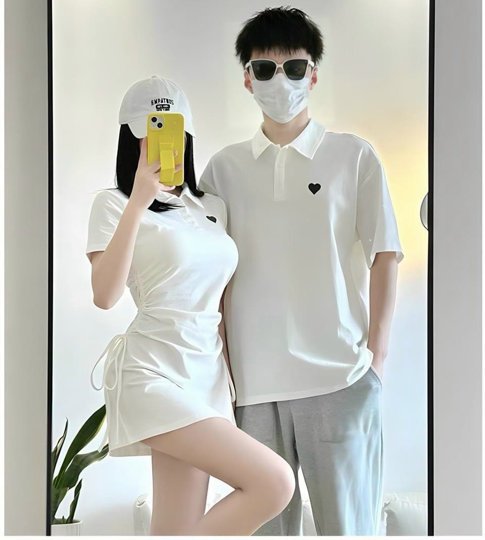 Đồ cặp nam nữ mặc đi chơi thời trang chất thun cao cấp áo polo nam form unisex thêu tim, đầm nữ ngắn cổ sơmi tay ngắn phối dây rút sexy