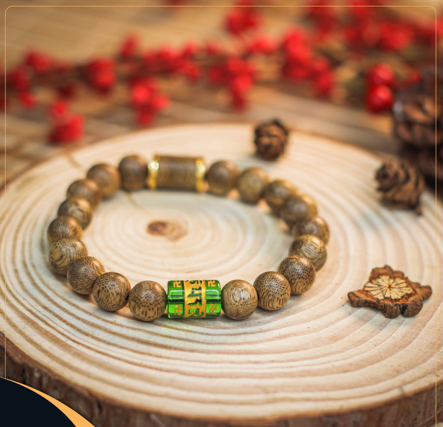 Vòng Tay Trầm Hương tự nhiên phối Charm đá Tây Tạng size Nữ