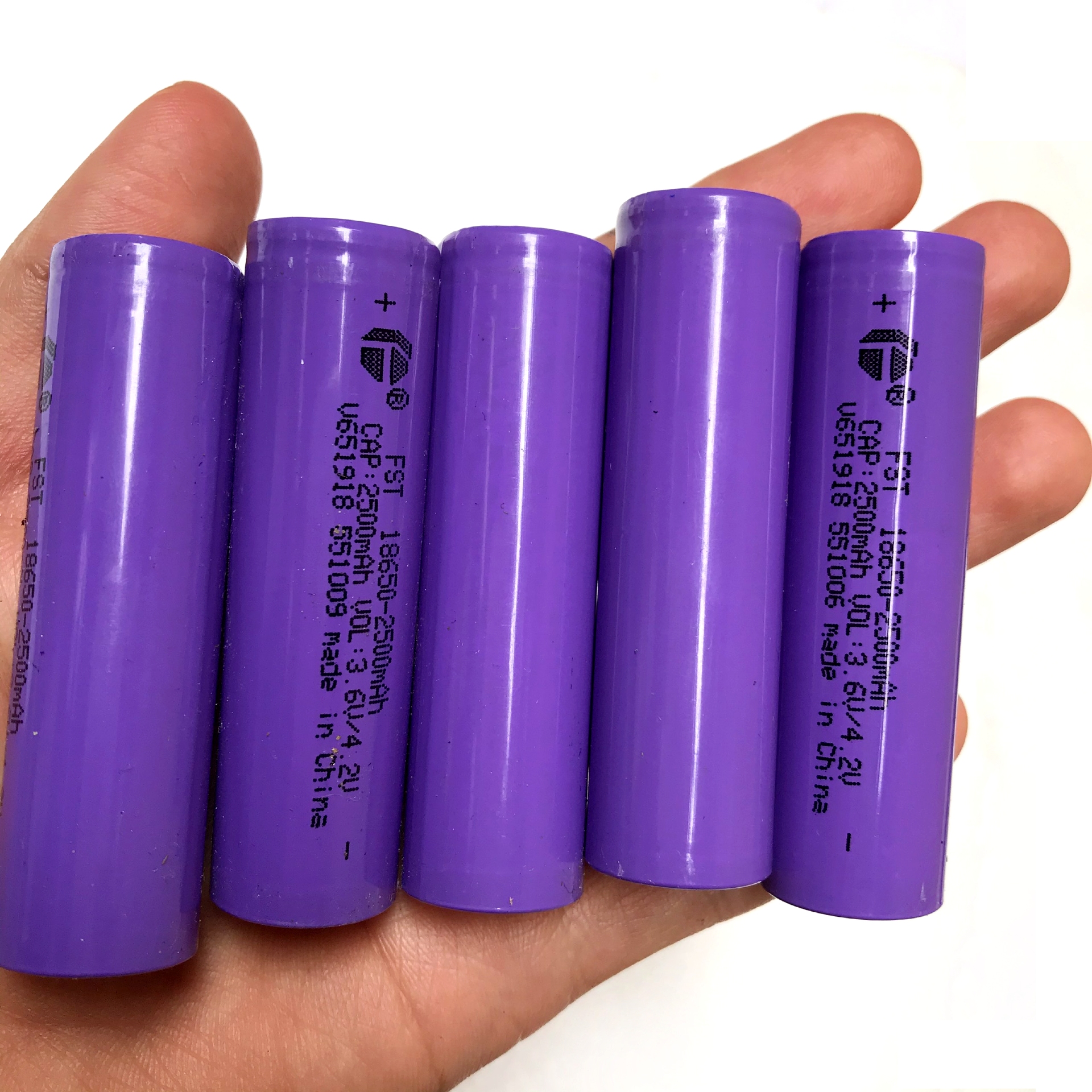 combo 10 Cell pin 18650 zin mới 100% dung lượng 2500 mAh