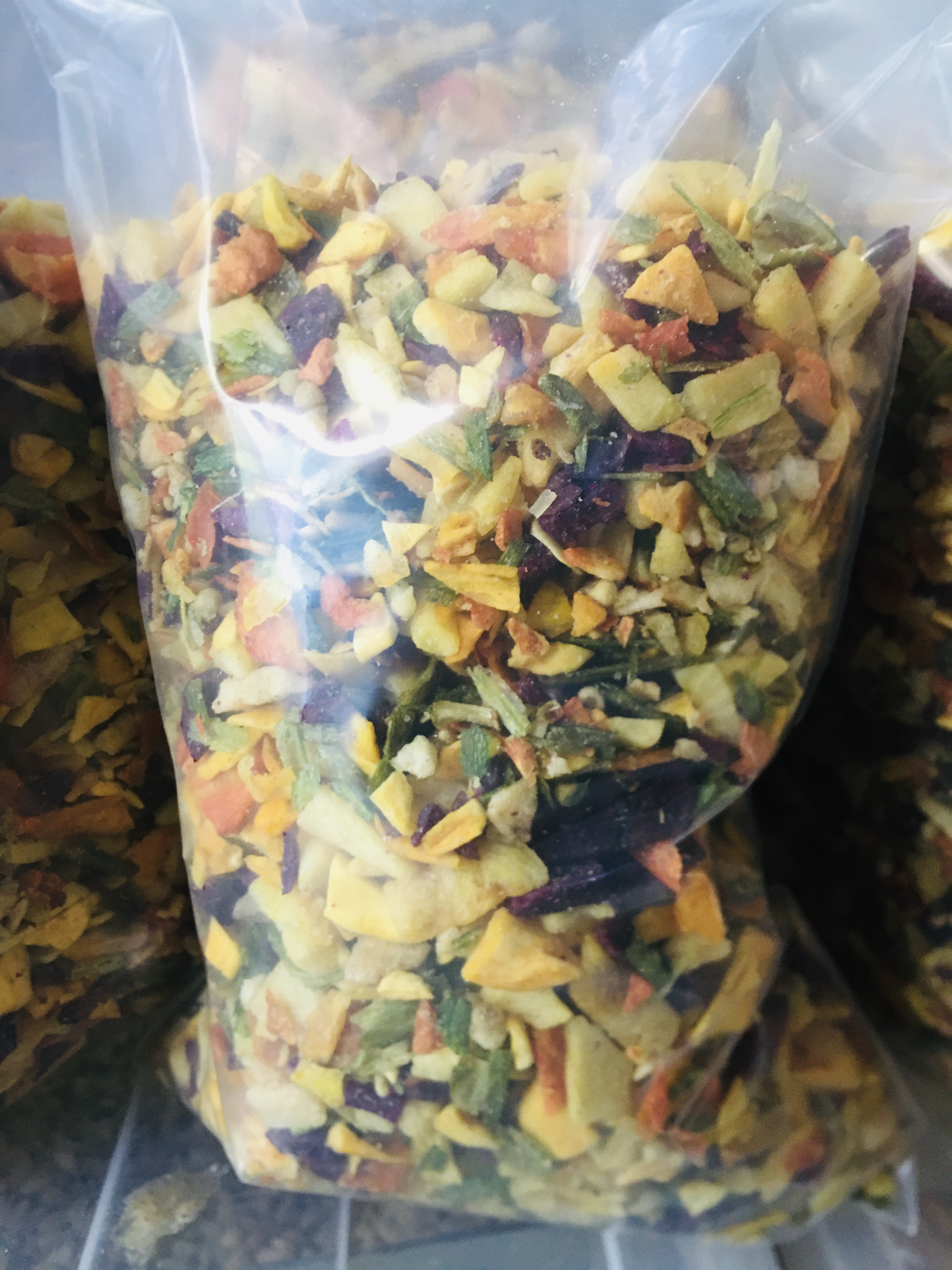 Trái cây sấy 1kg thập cẩm vỡ bao giá việt nam