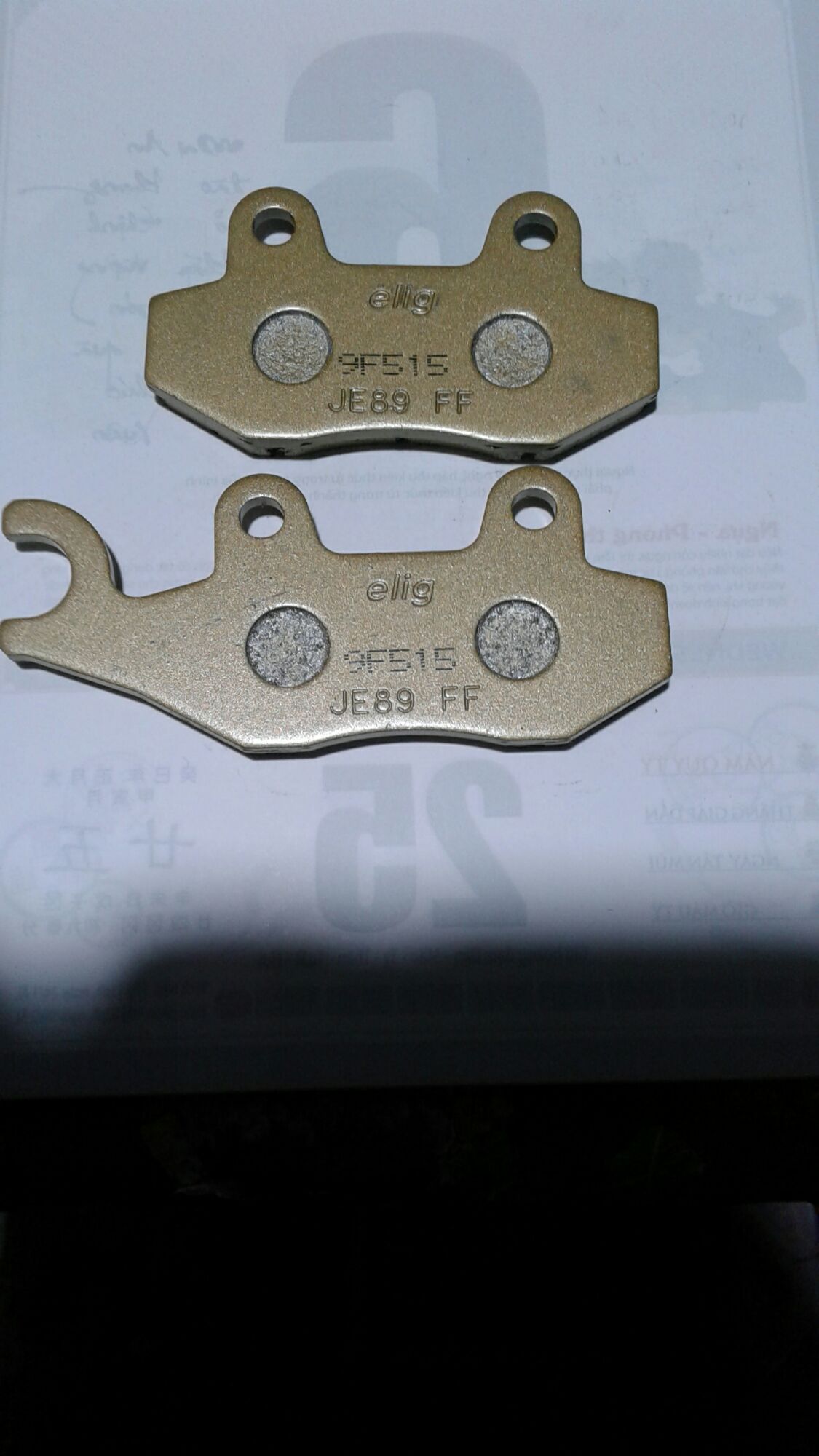 Bố thắng đĩa (má phanh) trước cho Novo 2, Su Raider, Su Axelo hiệu Elig