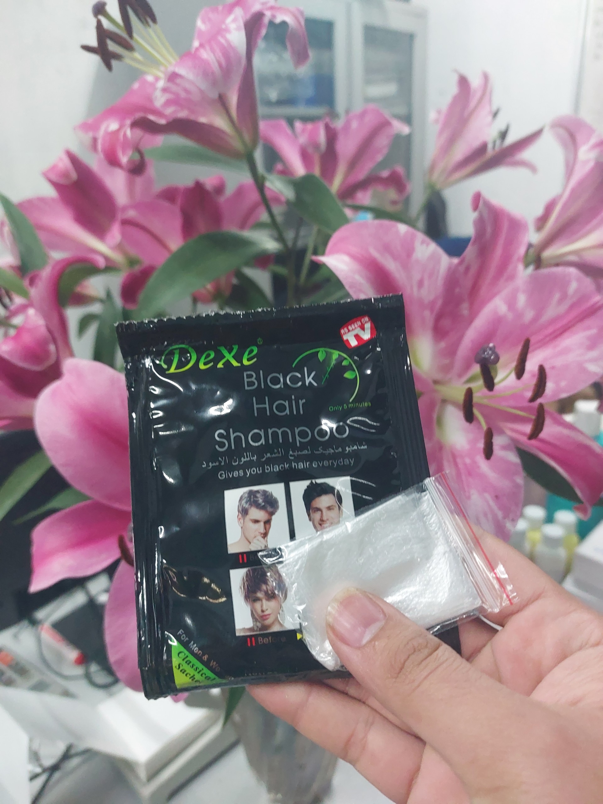 dầu gội đen tóc DEXE 1 gói 25ml có sẵn găng tay. Sản phẩm này chỉ để tặng không bán lẻ dành cho khách hàng mua sản phẩm tại shop. Cảm ơn quý khách đã tin dùng - Hair Cosmetics 909