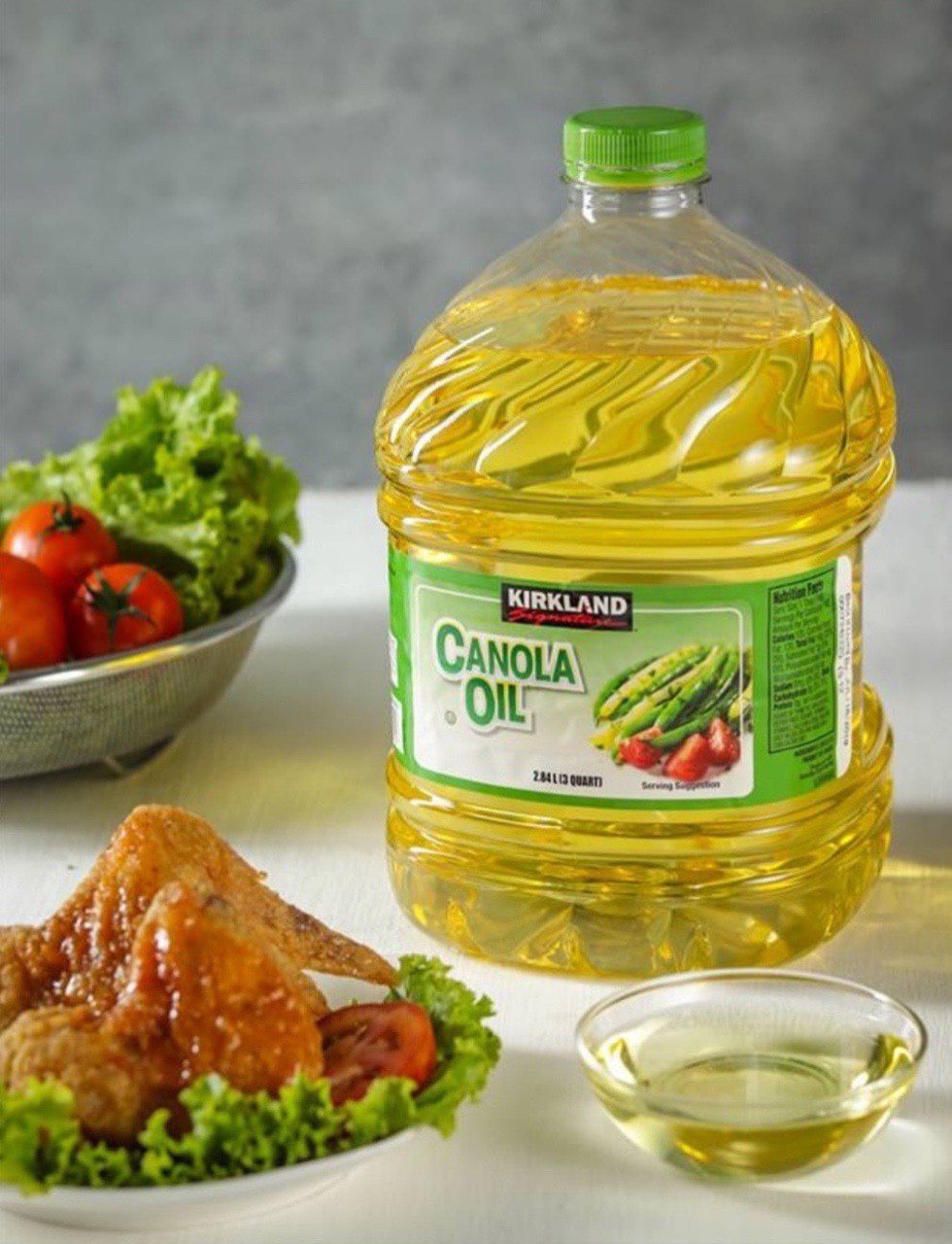 Dầu hạt cải Kirkland Signature Canola Oil 2.84 lít của Mỹ