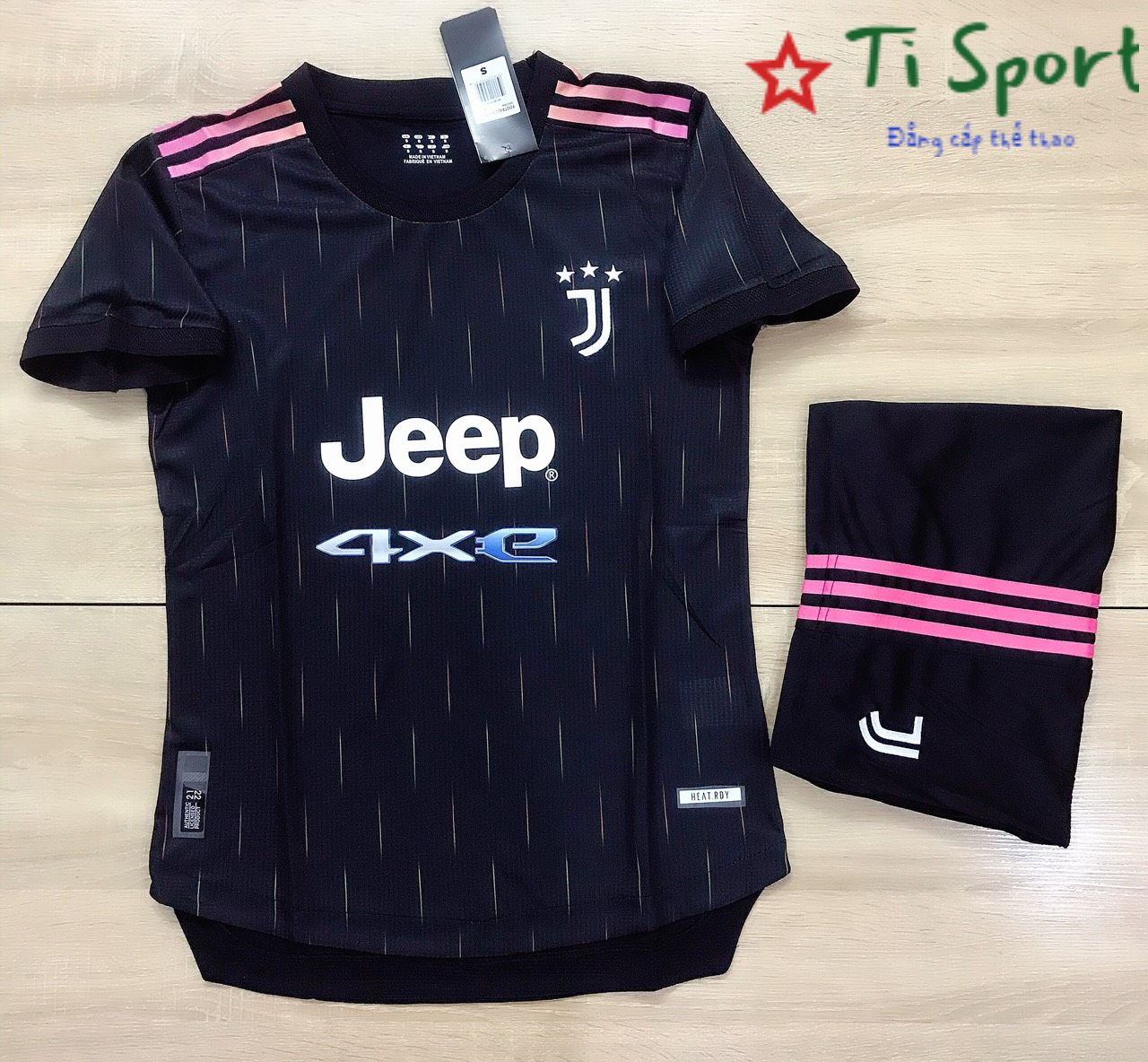 Áo Bóng Đá Câu lạc bộ Juventus - 2022 - Chất Polyeste - Hàng Thái Lan-Chuẩn Thi Đấu Quốc Tế