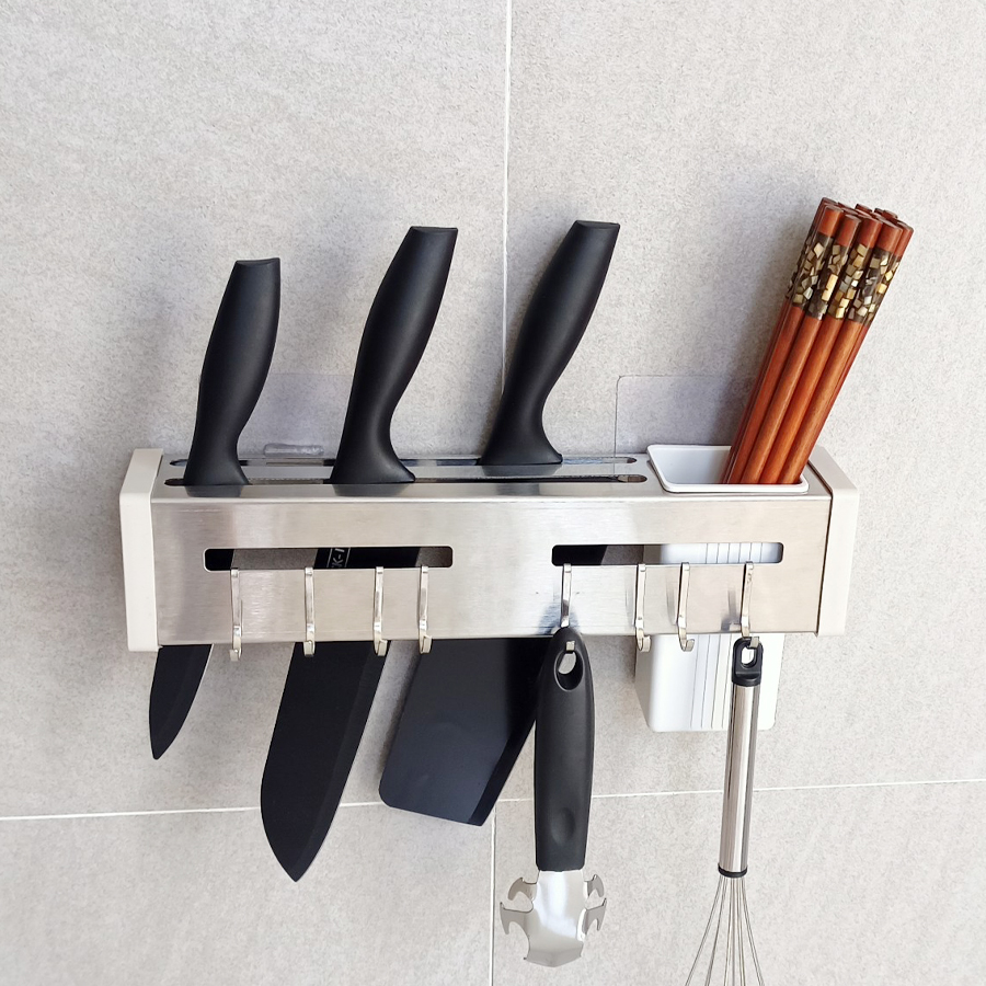 Kệ để dao có 4 móc treo kèm theo ống đựng đũa muỗng gọn gàng tiện lợi giá treo đồ nhà bếp kiểu dáng hiện đại ke dao KDN