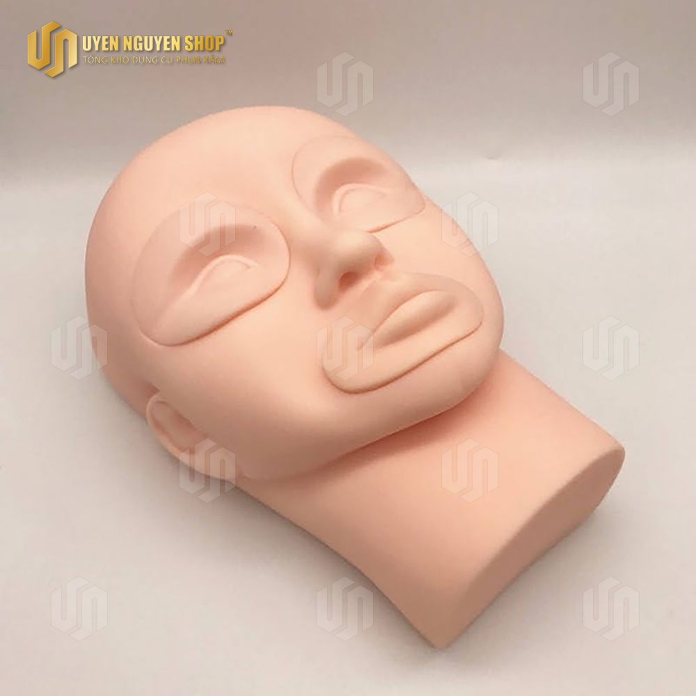 Đầu manocanh học phun phun xăm, bộ mắt môi rời