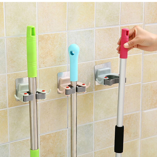 Móc treo cây lau nhà dán tường siêu dính tiện lợi