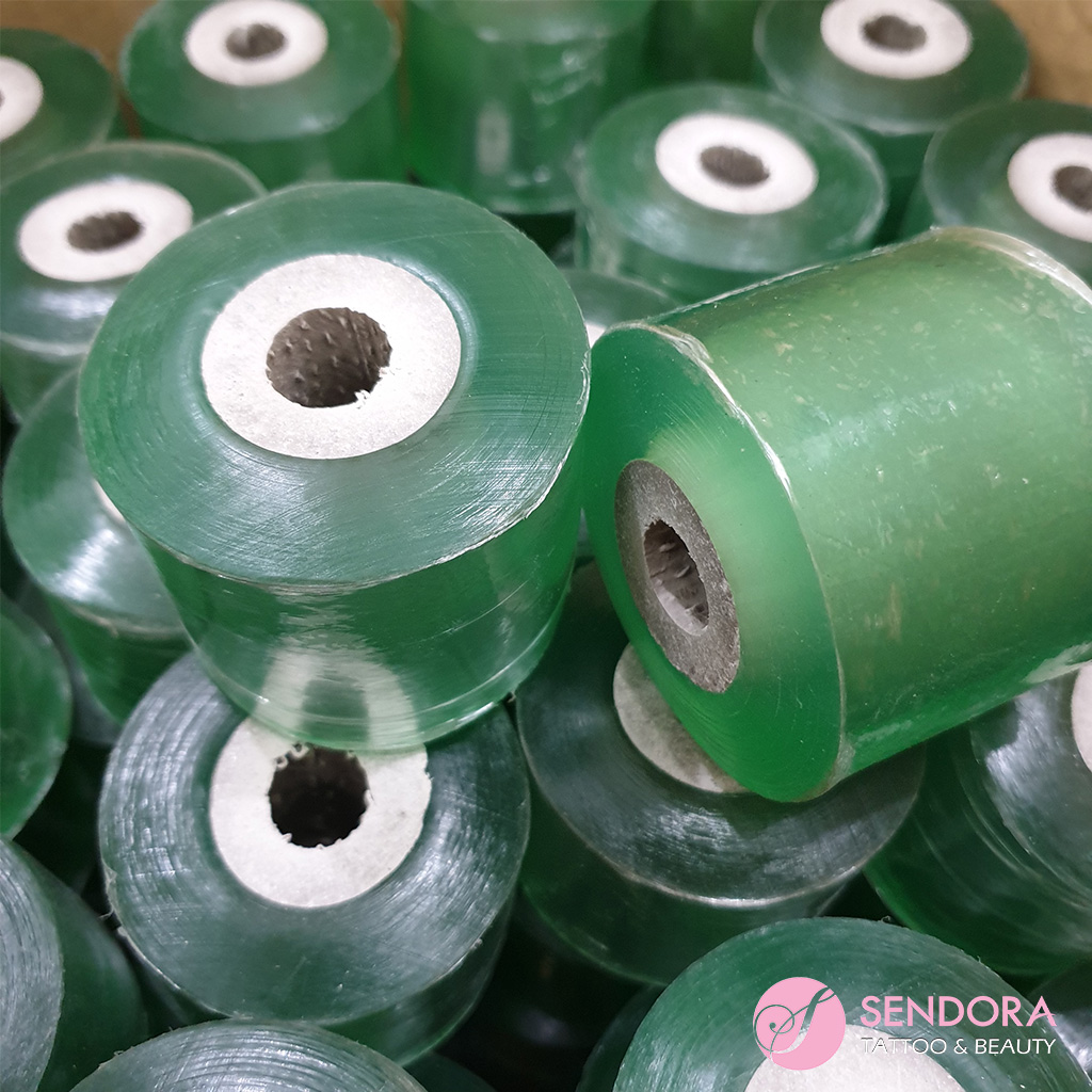 [HCM]Băng keo ủ tê môi mày